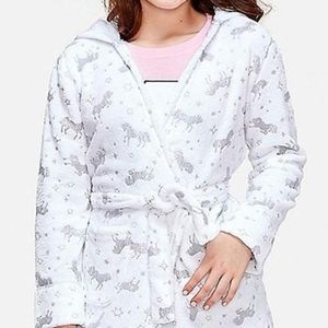 Juwtice Unicorn robe.